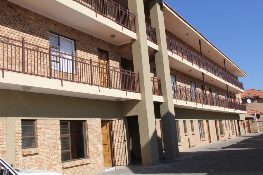 To Let 1 Bedroom Property for Rent in Die Bult North West